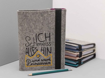 Notizbuch-mit-Filz-Einband-bestickt-ich-werd-Prinzessin Kopie